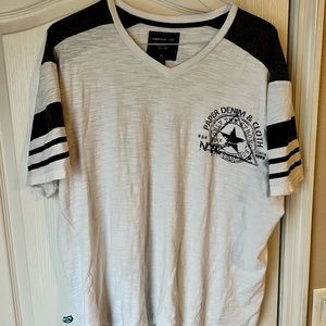 Paper Denim 2XL
White V-neck Tee